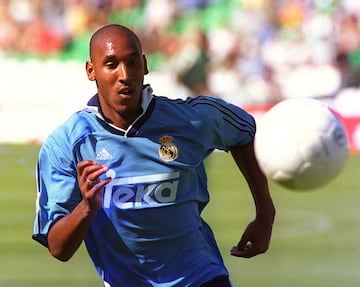 El paso de Nicolas Anelka por el Real Madrid fue breve (1999-00), pero dejó dos goles en la eliminatoria de semifinales de Champions ante el Bayern Múnich en la Séptima que sirvieron para alcanzar la final en la que también sería titular. Ese sería su último partido, y en la Juventus apenas estuvo de enero a julio de 2013. Solamente disputó 55 minutos repartidos en tres encuentros y ningún gol. 