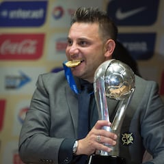 Antonio Mohamed revela que América lo mandó con un promotor para negociar su permanencia