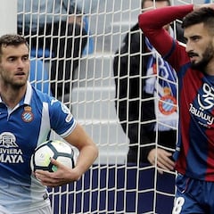 Baptistao salva al Espanyol en el último suspiro y hunde a Muñiz
