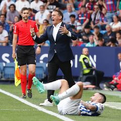 Aprobados y suspensos del Alavés: decepción total en el Ciudad de Valencia