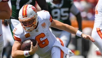 TAMPA, FLORIDA - SEPTEMBER 21: Baker Mayfield #6 of the Tampa Bay Buccaneers runs the ball during the second quarter against the New York Jets at Raymond James Stadium on September 21, 2025 in Tampa, Florida. Mark Taylor/Getty Images/AFP (Photo by MARK TAYLOR / GETTY IMAGES NORTH AMERICA / Getty Images via AFP)