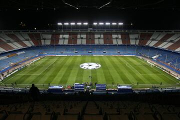 26 de noviembre de 2008. La UEFA cerró el Vicente Calderón tras altercados de la afición del Olympique de Marsella.