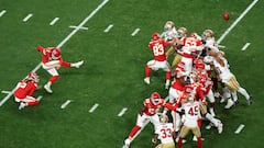 Football - NFL - Super Bowl LVIII - Kansas City Chiefs v San Francisco 49ers - Allegiant Stadium, Las Vegas, Nevada, United States - February 11, 2024 Kansas City Chiefs' Harrison Butker kicks a field goal REUTERS/Mike Blake     TPX IMAGES OF THE DAY