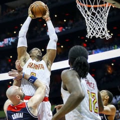 Los Hawks traspasan a Dwight Howard a Charlotte