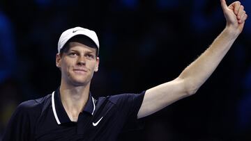 Jannik Sinner celebra su triunfo contra Alex De Minaur en las ATP Finals.