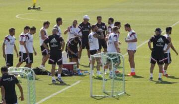 Grupo durante el entrenamiento.