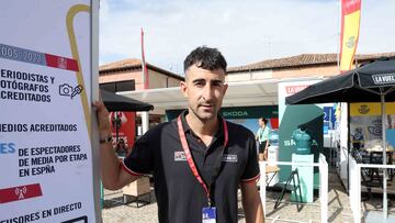 Diego Rubio posa para AS durante un descanso en La Vuelta.