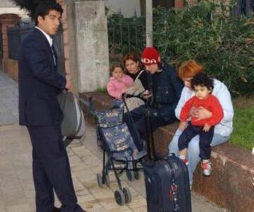 Luis Suárez espera junto a su familia un viaje de Nacional.