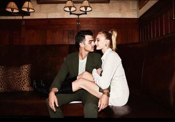 Joe Jonas y Sophie Turner tuvieron dos bodas este 2019. La primera, una boda secreta en Las Vegas Nevada y la segunda, una ceremonia de ensueño en Francia. 