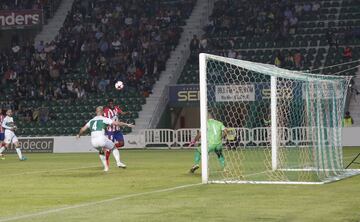 0-1. Thomas marcó el primer gol.