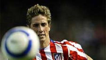 <b>DECISIVO.</B> El poder ofensivo del Atlético depende casi exclusivamente de lo que haga Torres.