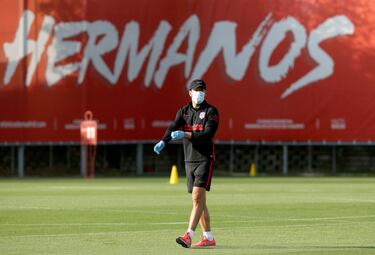 Santiago Arias vuelve a entrenamientos con el Atlético