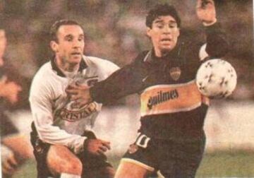 24 de septiembre de 1997: Colo Colo vence 2-1 al Boca Juniors de Diego Armando Maradona, por la Supercopa Sudamericana en el estadio Monumental.