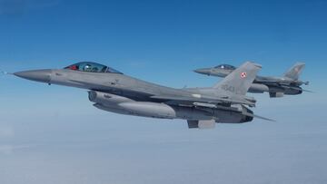 FILE PHOTO: F-16 aircrafts fly during a NATO media event at an airbase in Malbork, Poland, March 21, 2023. REUTERS/Lukasz Glowala/File Photo