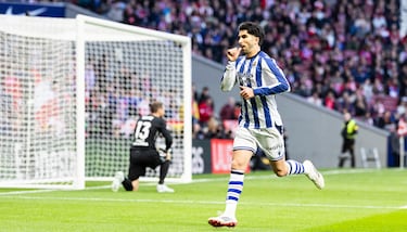 El cuadro de Matarazzo percutió por el flanco débil de la zaga rojiblanca. Nahuel no anduvo expeditivo y Sucic habilitó a Soler, quien resolvió con un zurdazo inapelable a la escuadra.