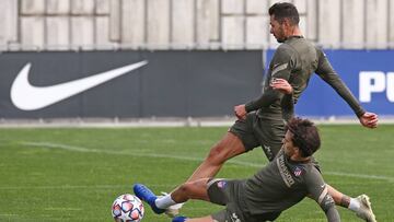 Vitolo y João Félix en el entrenamiento dle Atlético