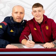 El Aston Villa ficha al joven del Barcelona Louie Barry