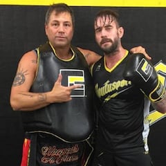 El entrenador de CM Punk vuelve a insinuar su retorno a la UFC