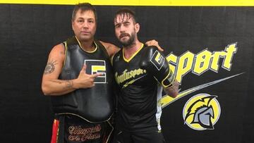 CM Punk podría regresar a la UFC.