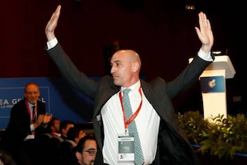 Rubiales reacts after his election at the RFEF headquarters in Las Rozas, Madrid, on Thursday.