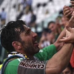 Buffon bows out to tears at Juventus
