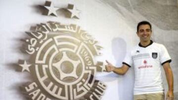 Xavi, en su presentaci&oacute;n con el Al Sadd.