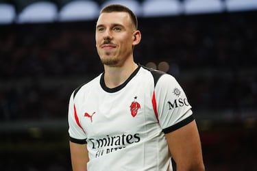 Tras cinco años en Denver Nuggets, Vlatko se une a Olimpia Milano con 28 años en busca de una nueva experiencia. El alero esloveno llegó a la NBA en 2019 a través de un contrato de 'rookie', después de un año destacado en el San Pablo Burgos en la ACB. Su mejor temporada fue la 2022/23, en la que levantó el título de la NBA. No obstante, sufrió una rotura de ligamento cruzado que le dejó fuera de la cancha en la 2023/24 y le relegó a un segundo plano en la pasada campaña.