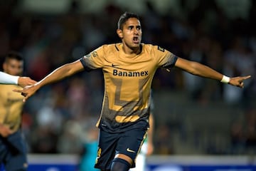 Al no tener oportunidad con Pumas optó por irse al Budapest de Hungría, donde acumuló poco menos de 90 minutos en seis meses y por ello retornó al Pedregal. Tiempo después anunció su retiro, pero regresó para irse al Comunicaciones de Guatemala. 