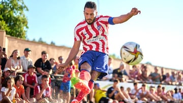 Koke bota un córner en Burgo de Osma, primer amistoso del Atlético en 2022.
