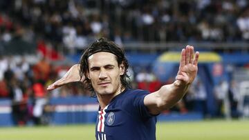 PARIS, FRANCE - AUGUST 11: Edinson Cavani #9 of Paris Saint-Germain reacts after scoring a penalty during the Ligue 1 match between Paris Saint-Germain and Nimes Olympique at Parc des Princes on August 11, 2019 in Paris, France. (Photo by Catherine Steenk
