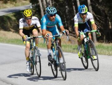 Esteban Chaves, Vincenzo Nibali y Steven Kruijswijk.