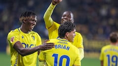 El Cádiz sabe sufrir y vuelve al playoff