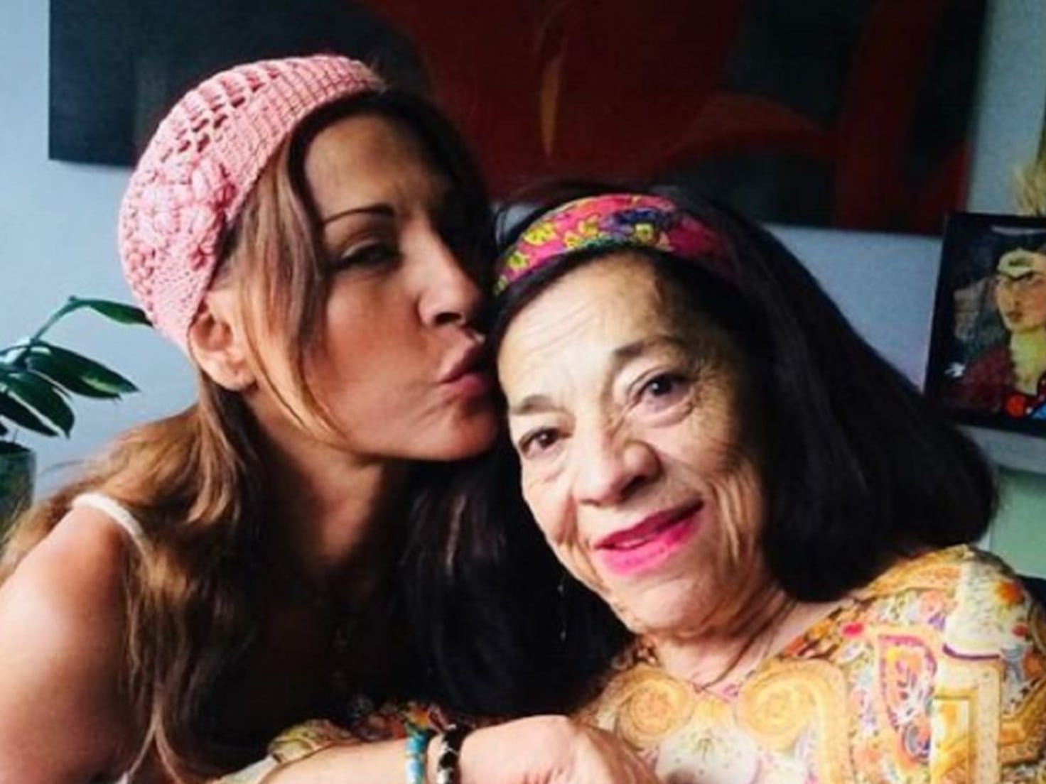 Amparo Grisales dedica mensaje a su madre tras 5 años de fallecida - Tikitakas