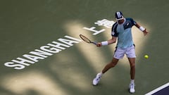 Shanghai (China), 11/10/2023.- Nicolas Jarry of Chile in action during the match against Diego Schwartzman of Argentina at the Shanghai Masters tennis tournament, Shanghai, China, 11 October 2023. (Tenis) EFE/EPA/ALEX PLAVEVSKI
