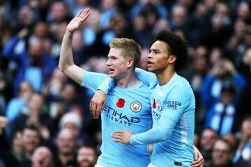 Hand's up if you're valuable | Kevin de Bruyne of Manchester City.