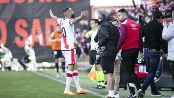 Beb&eacute; celebra su gol al Sevilla.