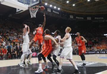 La remontada histórica del Unicaja ante el Valencia en imágenes