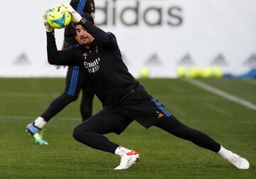 Courtois, en el entrenamiento previo al partido ante el Getafe.