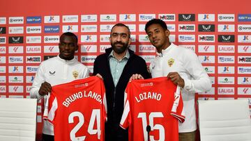 Choco Lozano junto a Bruno Langa durante su presentación como nuevos jugadores de la UD Almería