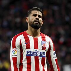 Es prioritario buscar una alternativa para Diego Costa