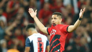 Vitor Roque, en un partido del Paranaense.