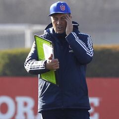 "No voy a reservar jugadores pensando en Colo Colo"