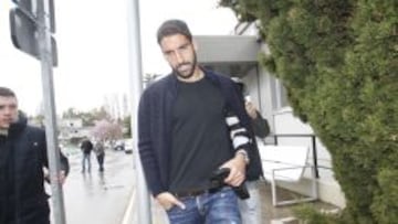 Raúl García sufre una fisura en el cúbito de su brazo izquierdo