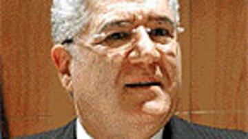 <b>SUCESORES DE GASPART</b>. Lluís Bassat (en la imágen) y Sixte Cambra desean presidir el Barcelona a partir de julio.