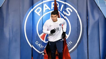 El central brasileño del PSG, Thiago Silva.