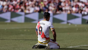 MADRID, SPAIN - MAY 25: Radamel Falcao of Rayo Vallecano reacts after an opportunity during the Spanish League, LaLiga EA Sports, football match played between Rayo Vallecano and Athletic Club de Bilbao at Estadio de Vallecas on May 25, 2024, in Madrid, Spain. (Photo By Guillermo Martinez/Europa Press via Getty Images)