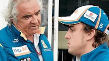 <b>SE ENFRÍA. </b>La ausencia de buenos resultados está deteriorando la relación entre Briatore y Alonso.