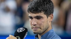 MASON, OHIO - AUGUST 20: Carlos Alcaraz addresses the crowd after the men's singles final of the Western & Southern Open at Lindner Family Tennis Center on August 20, 2023 in Mason, Ohio.   Michael Hickey/Getty Images/AFP (Photo by Michael Hickey / GETTY IMAGES NORTH AMERICA / Getty Images via AFP)