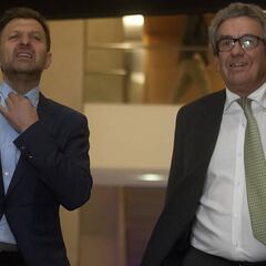 La venta del CDF logra juntar a Aníbal Mosa con Leonidas Vial