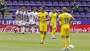 VALLADOLID. 24/04/21. PHOTOGENIC/PABLO REQUEJO. Partido de la Liga Santander entre el Real Valladolid y el Cádiz C.F. en el estadio José Zorrilla de Valladolid. En la imagen Celebración del primer gol del Real Valla